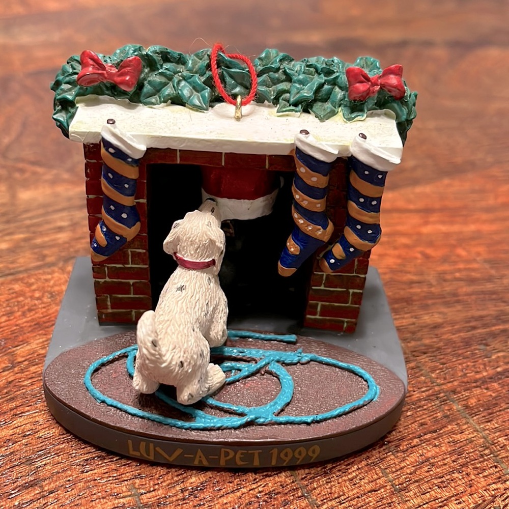 Vintage PetsMart sponsored Luv-A-Pet Ornament